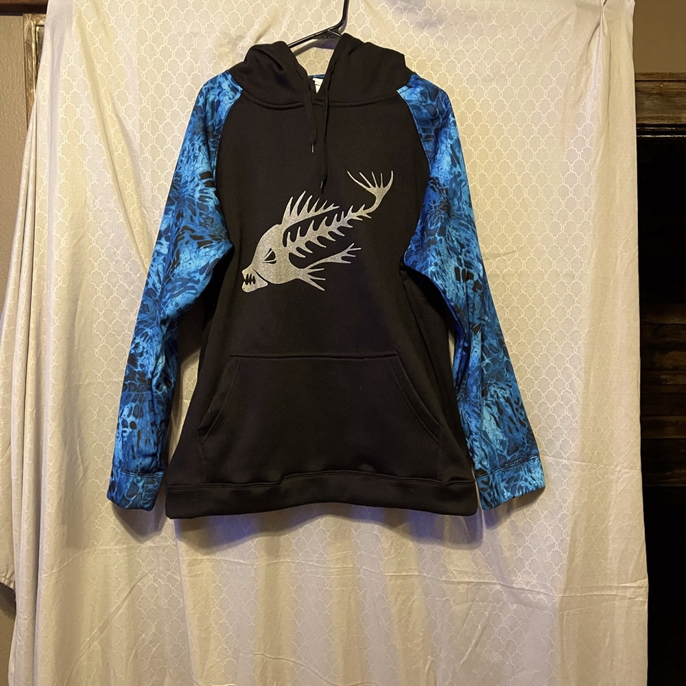 Pullover hoodie for men or women